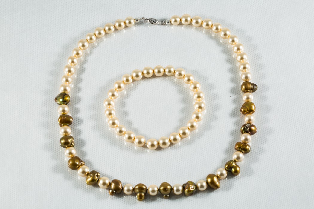 313g Sárga shell gyöngy arany színű igazgyöngy nyaklánc és karkötő 